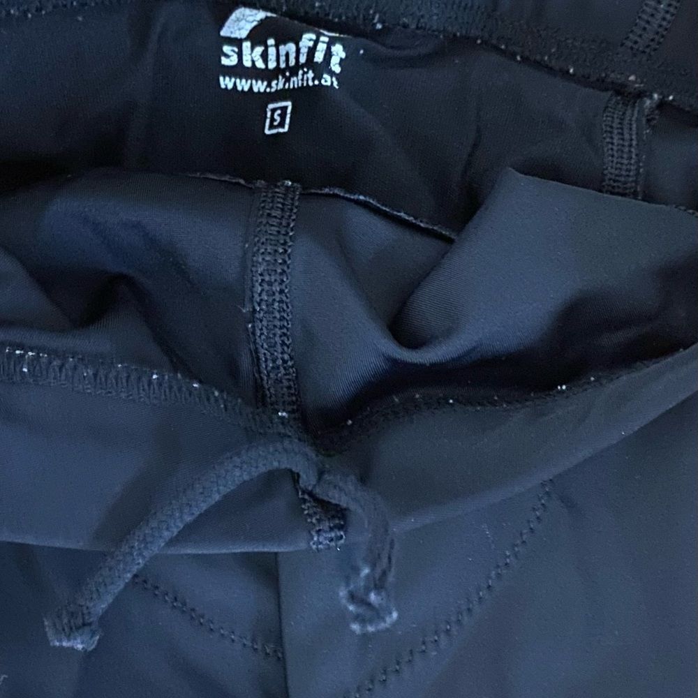 Skinfit compression cycling shorts, UNISEX Size SMALL - Picture 5 of 8